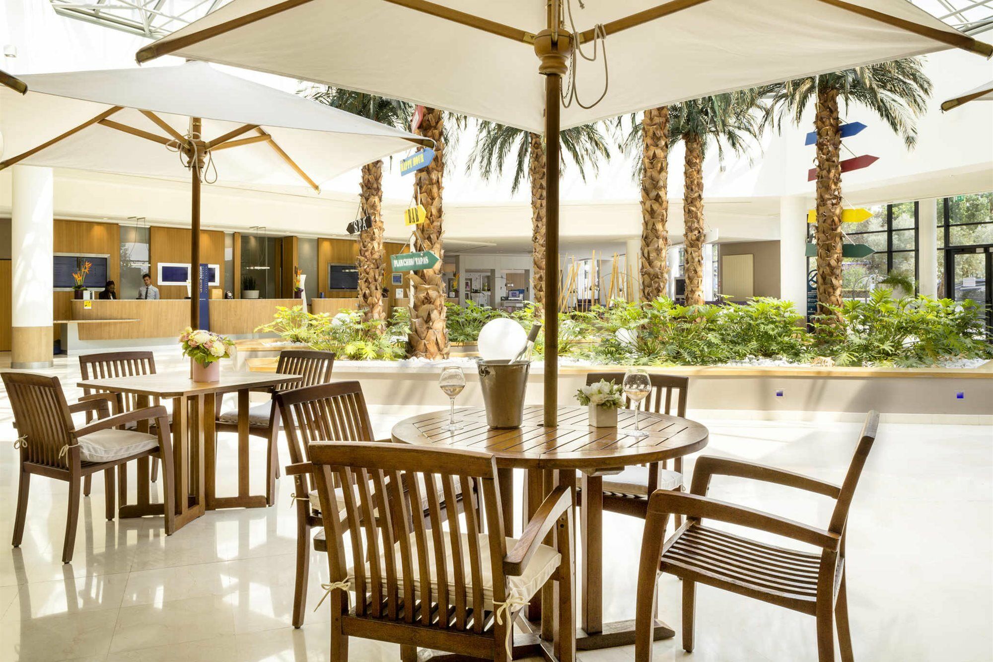 Novotel Paris Cdg Convention 4*